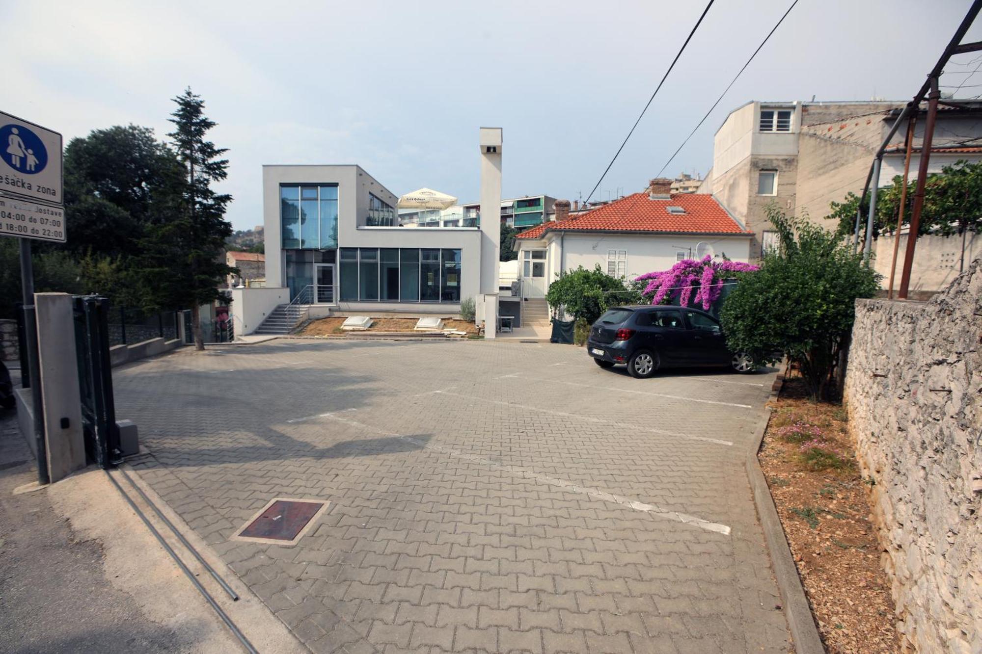 D R Apartments Шибеник Экстерьер фото