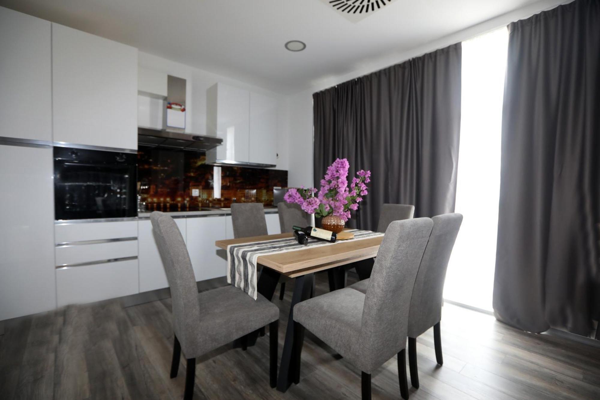 D R Apartments Шибеник Экстерьер фото